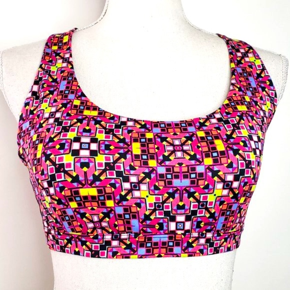 Victoria Secret’s Victoria Sport Women’s Strappy Padded Fitness Sports Gym Bra M
